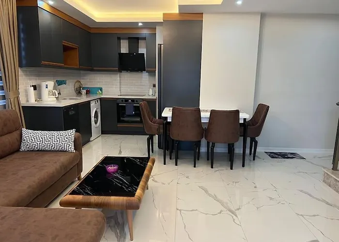 Retro 15 3+1 אלאניה